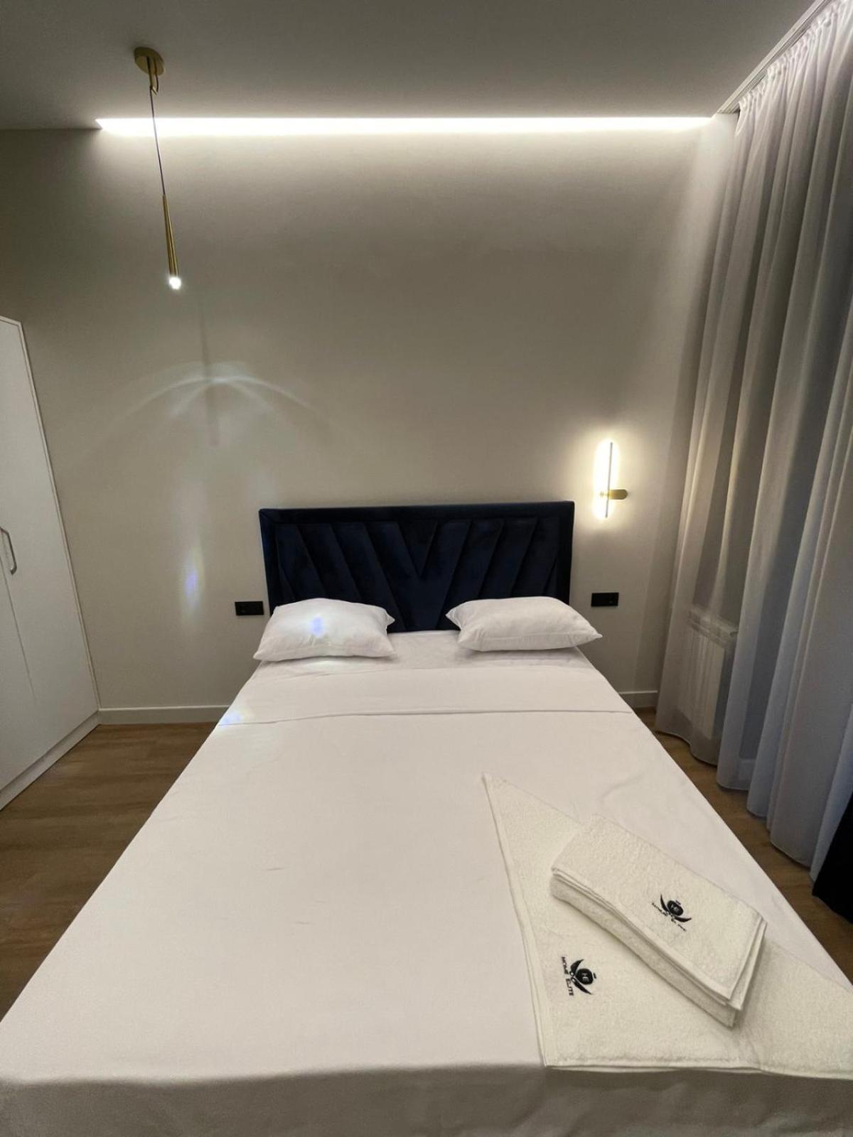 Aygestan Plaza Lejlighedshotel Jerevan Eksteriør billede